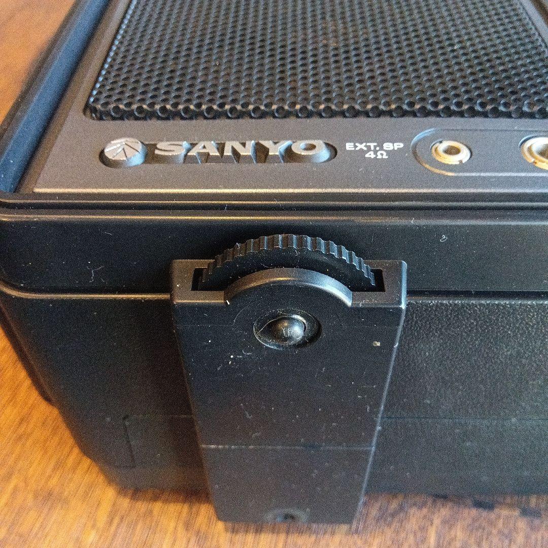 ジャンク　不動品　SANYO RP-8880 9バンド受信機　ヴィンテージ