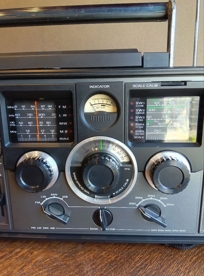 ジャンク　不動品　SANYO RP-8880 9バンド受信機　ヴィンテージ