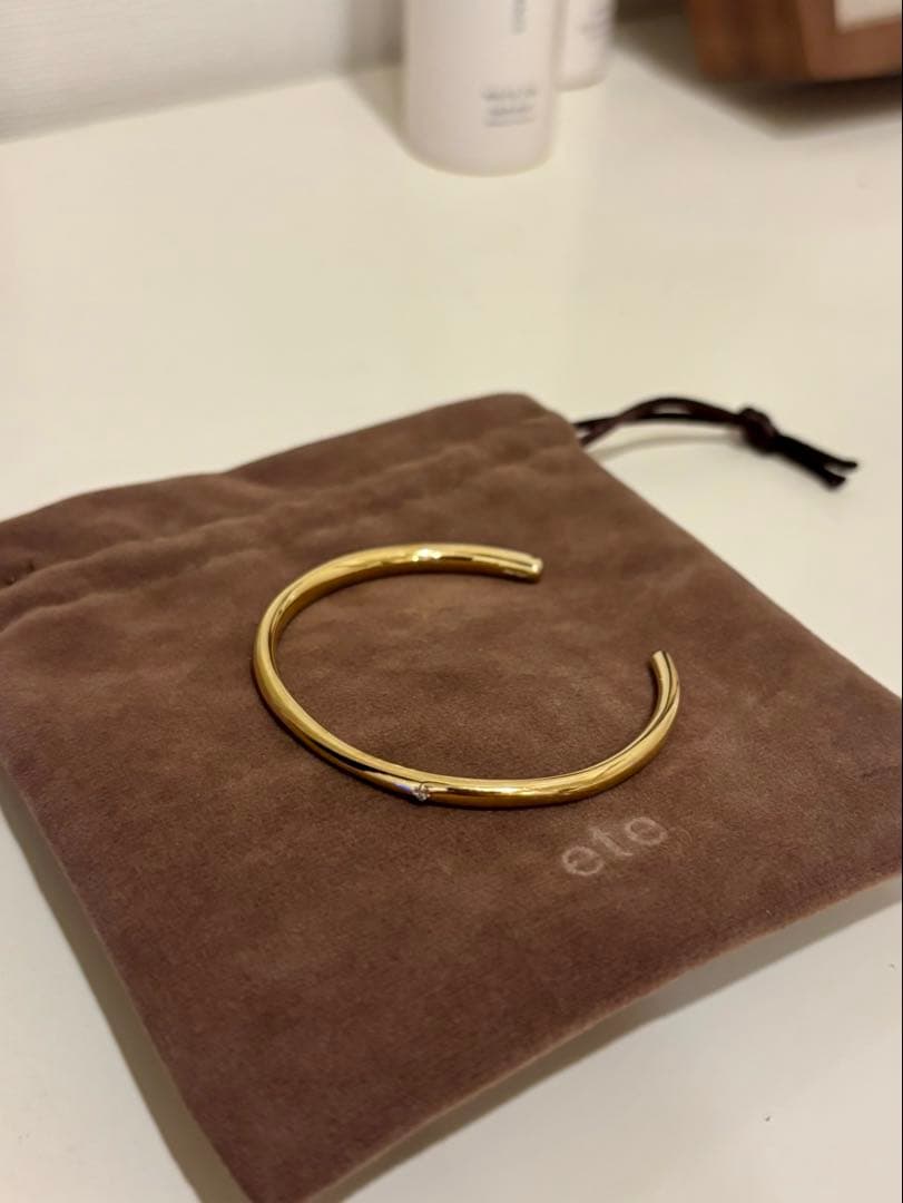 ete ゴールドシンプルバングル