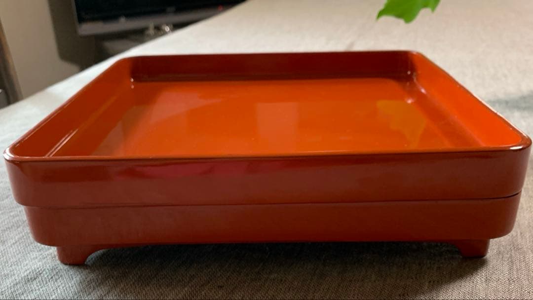 朱塗り 角膳 二枚セット（30cm角 × 高さ5cm）稀にみる美品