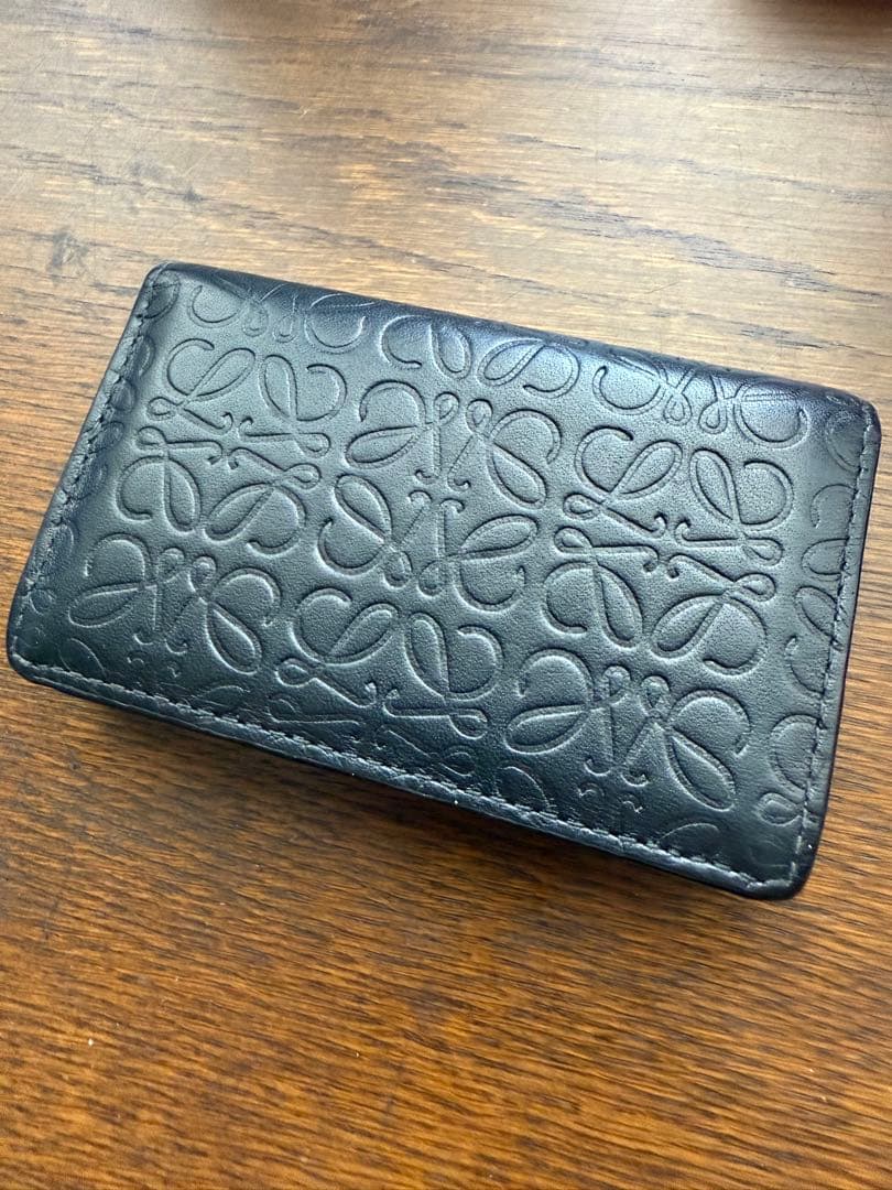 LOEWE 名刺入れ　ブラック　本革　リピートアナグラム