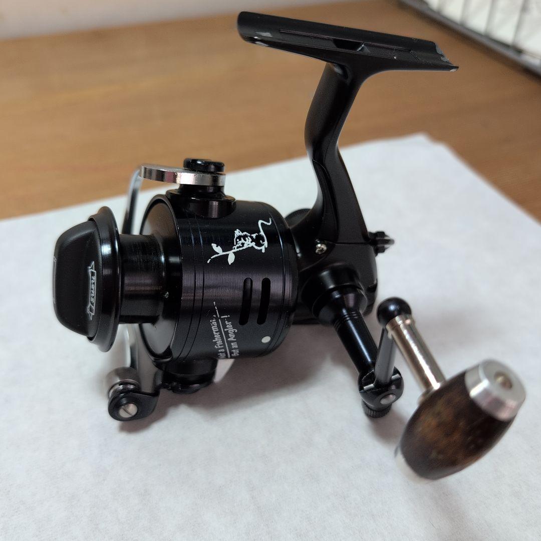 マ*ル様 五十鈴工業　スピニングリール　CHARGERIII　B/G