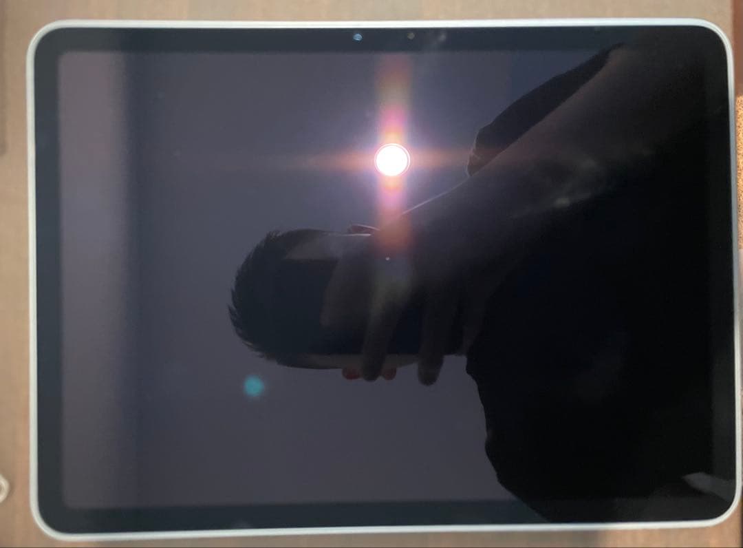 Apple iPad Air シルバー　 11インチ 本体第６世代