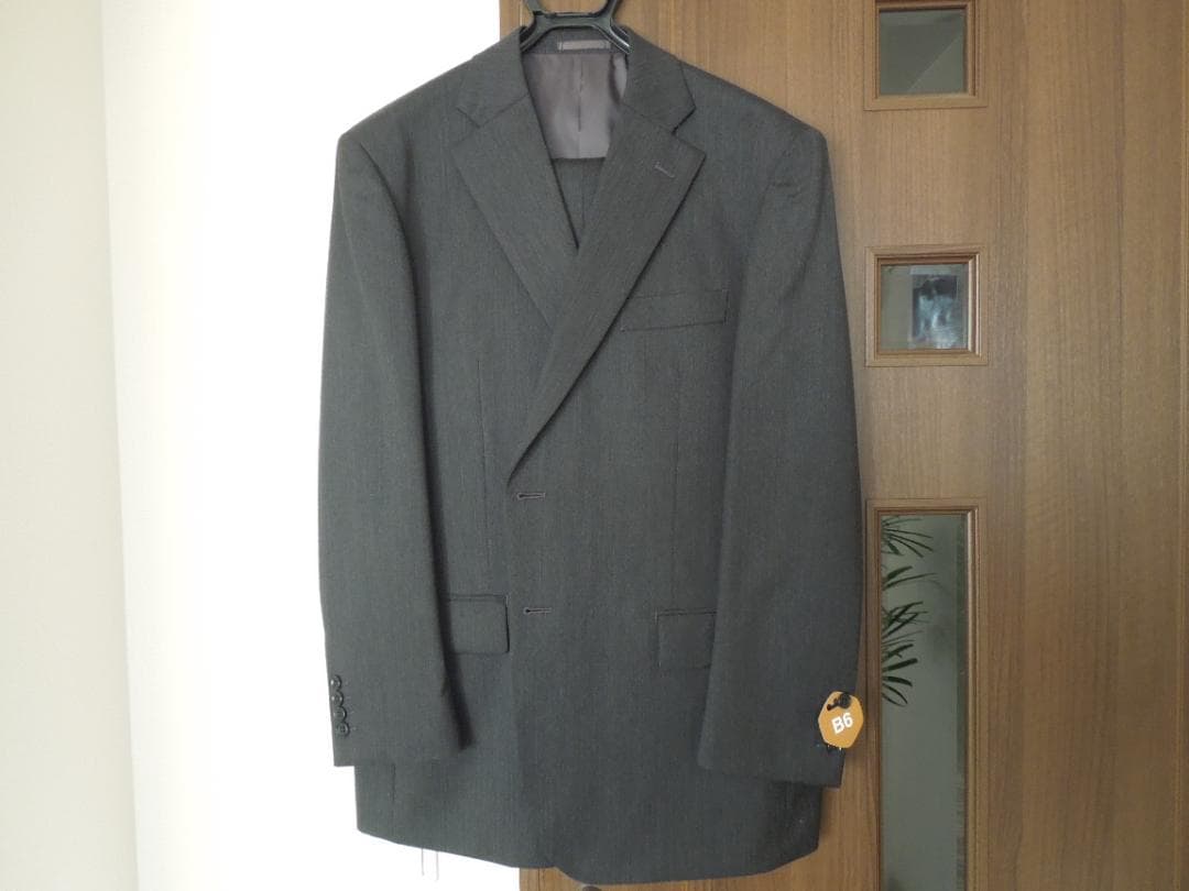 【tknchan】ビジネススーツ　ブランドTIZIANO　BE6 未使用品