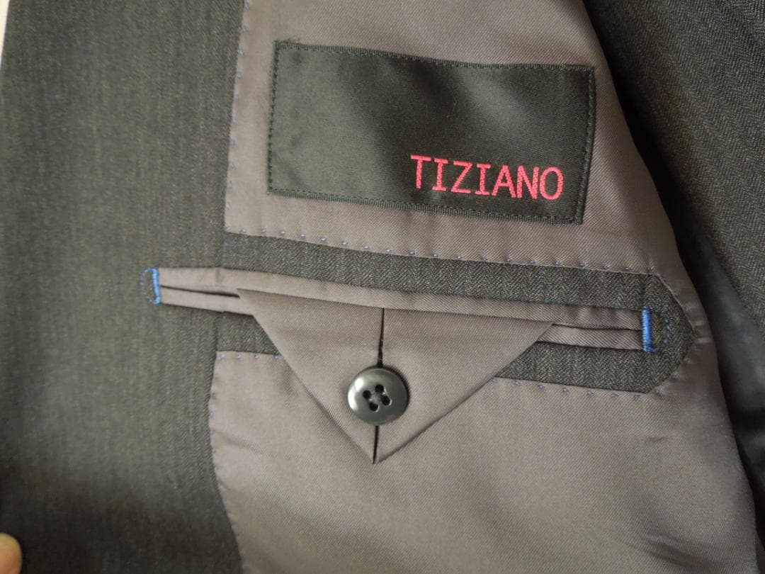 【tknchan】ビジネススーツ　ブランドTIZIANO　BE6 未使用品