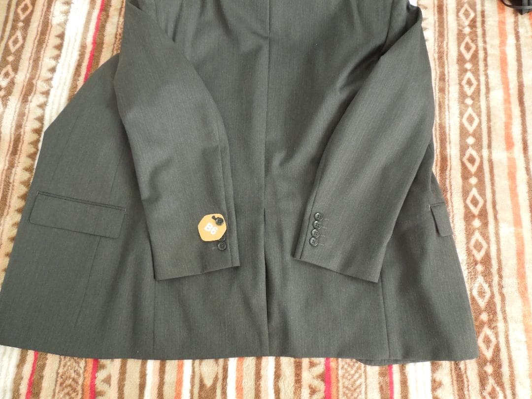 【tknchan】ビジネススーツ　ブランドTIZIANO　BE6 未使用品