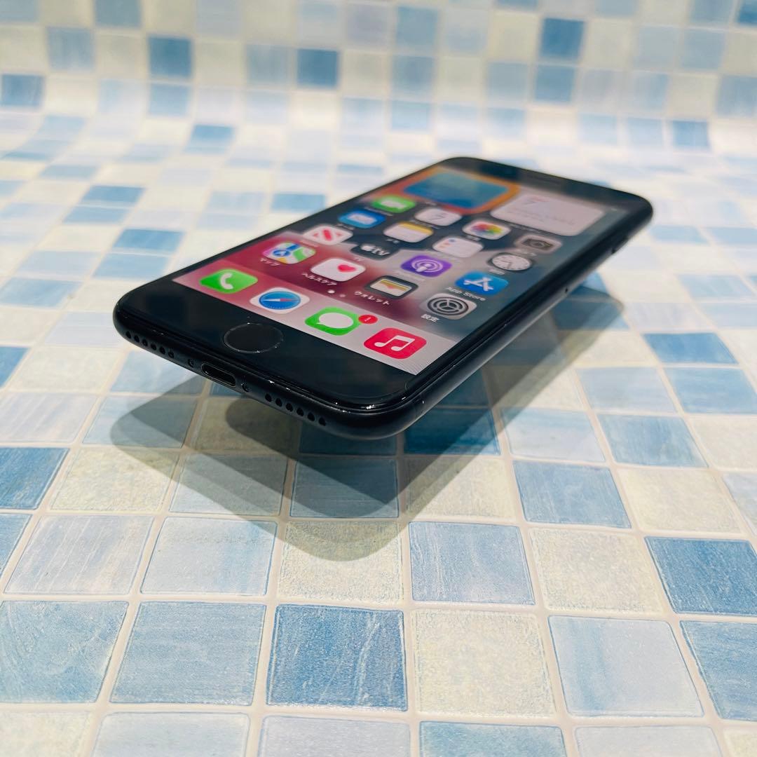 SIMフリー iPhone7 32GB 7-539 ブラック 新品バッテリ－