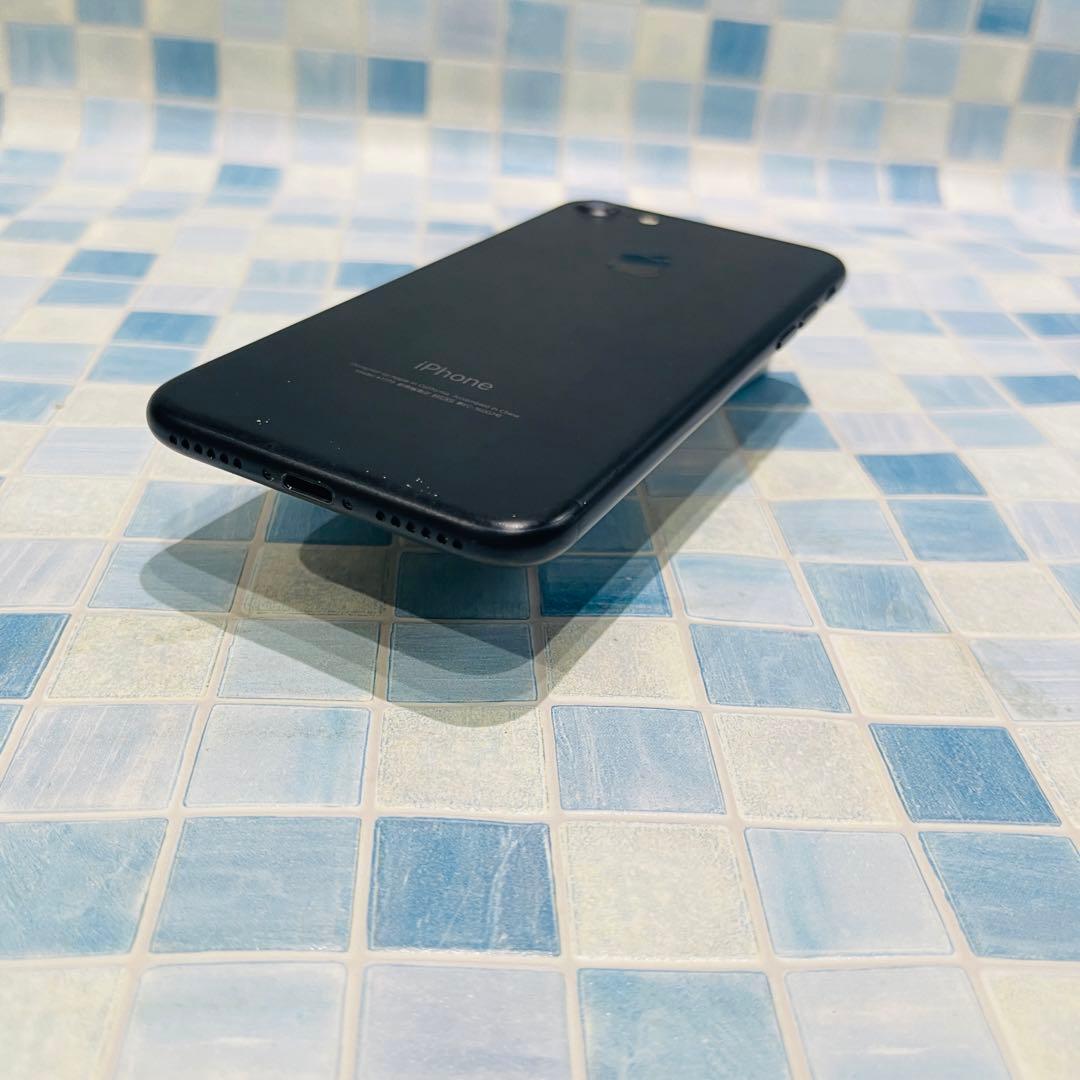 SIMフリー iPhone7 32GB 7-539 ブラック 新品バッテリ－