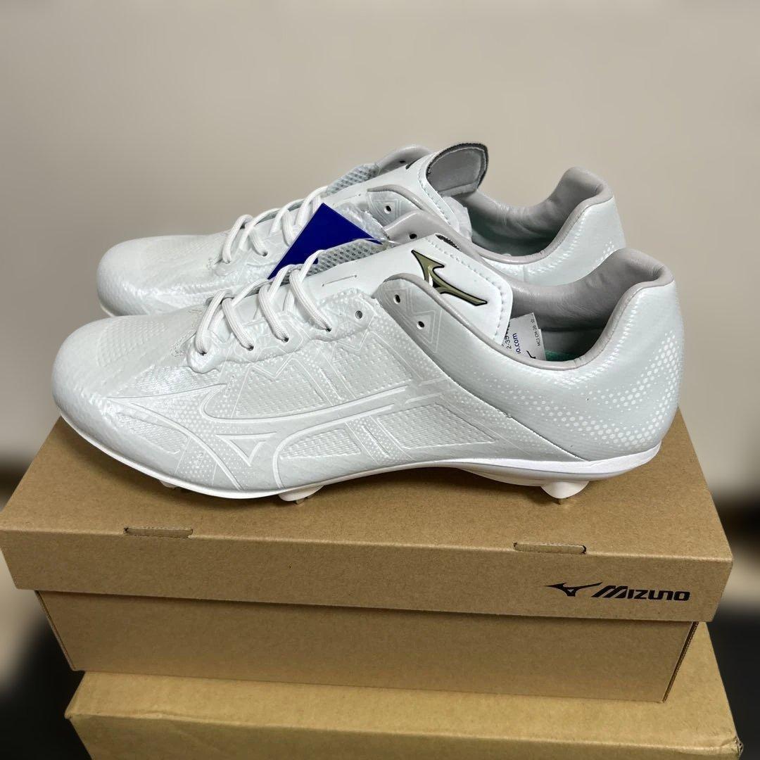 新品 未使用 未試着 ミズノ ライトレボエリート２ホワイト27.5cm