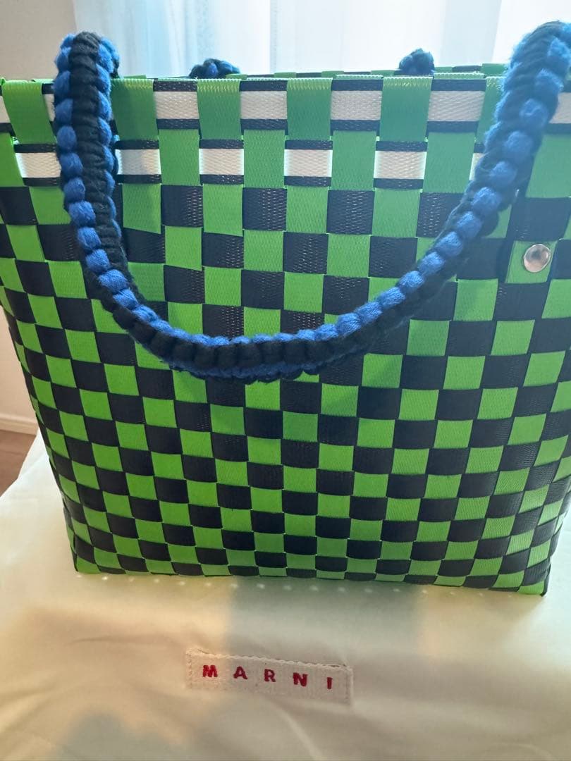 MARNI 緑と黒のチェック柄 かごバッグ