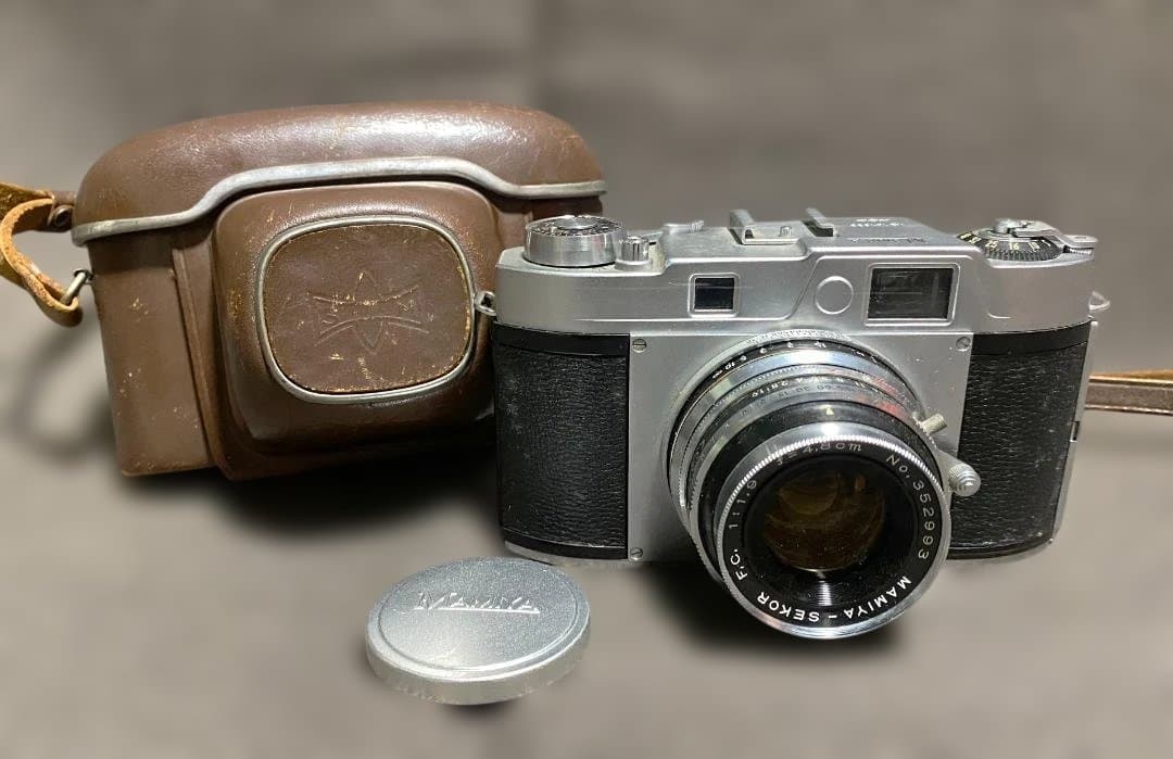 ジャンクカメラセット（カメラ4台、レンズ1台、発光器1台）