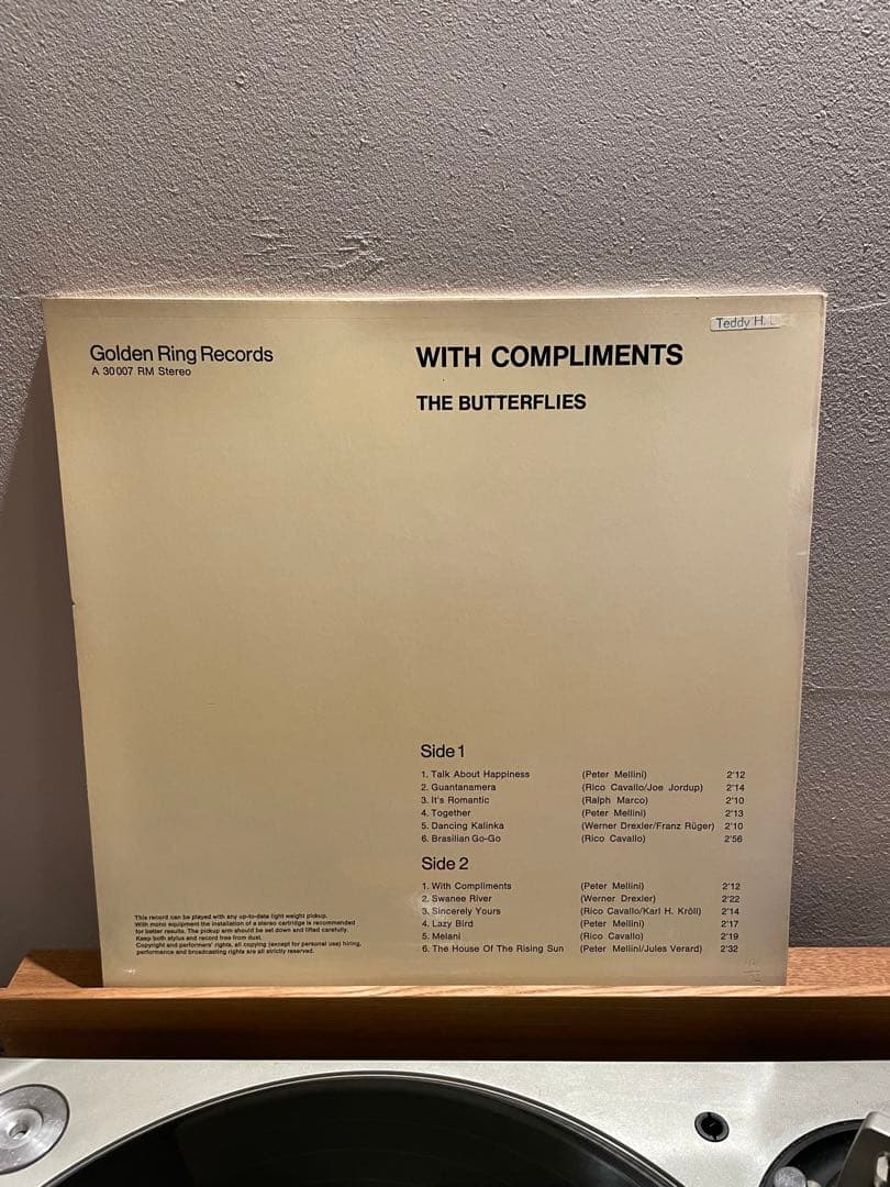 WITH COMPLIMENTS THE BUTTERFLIES オルガンバー