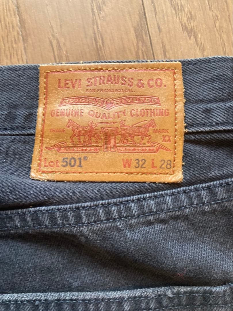 EDIFICE 別注 501ORIGINAL BLACKW32 × L28