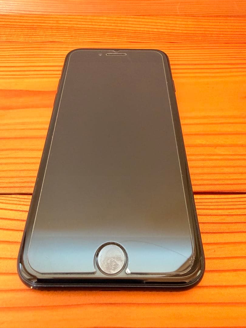 iPhone SE（第2世代）64GB ブラック SIMフリー バッテリー79%