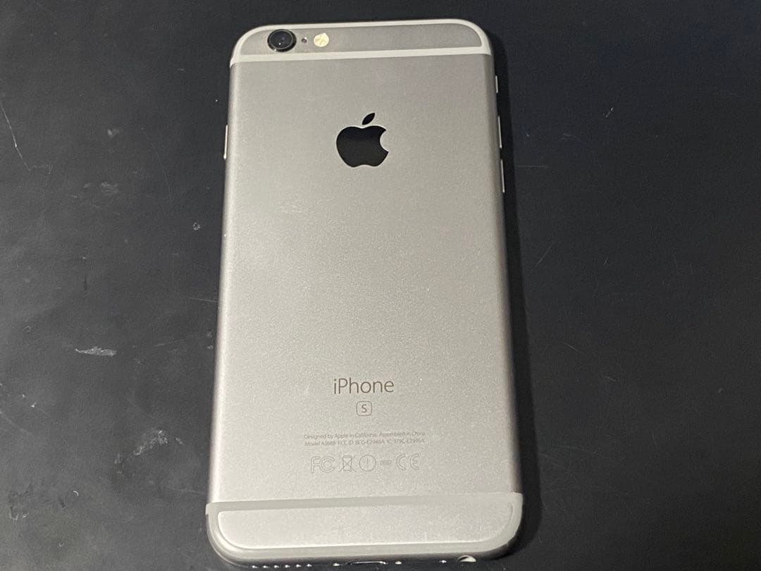 Apple iPhone 6s スペースグレー 本体 iFace付き