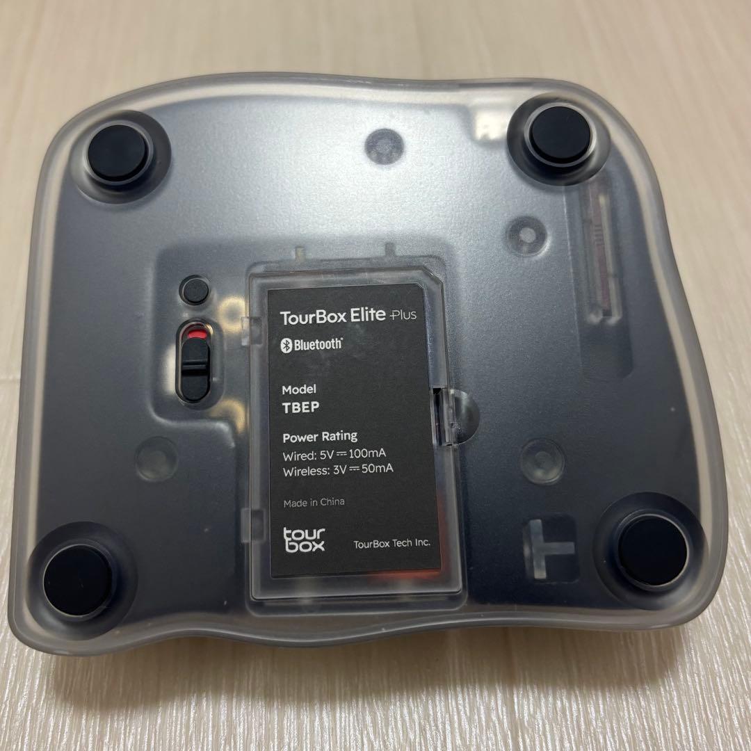 TourBox Elite Plus クリアカラー