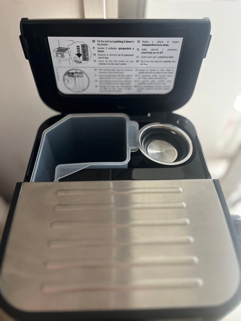 【超美品】DeLonghi エスプレッソマシン EC260.BK ブラック