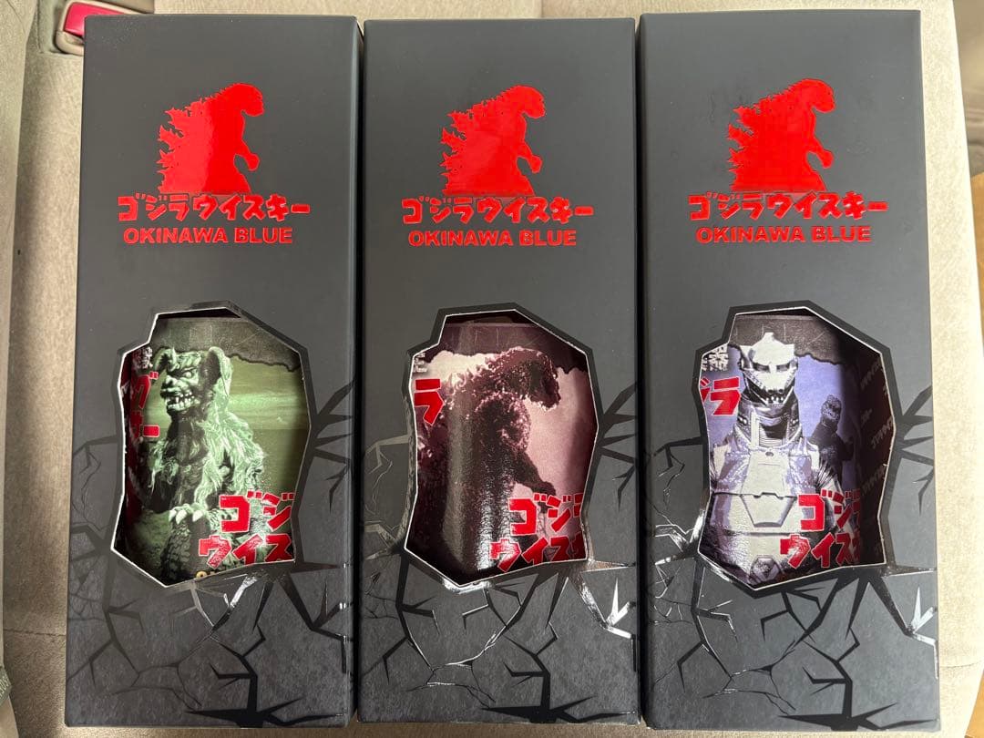 ゴジラウイスキー 沖縄ブルー ゴジラ　ウイスキー　久米仙酒造　エリア限定　久米仙