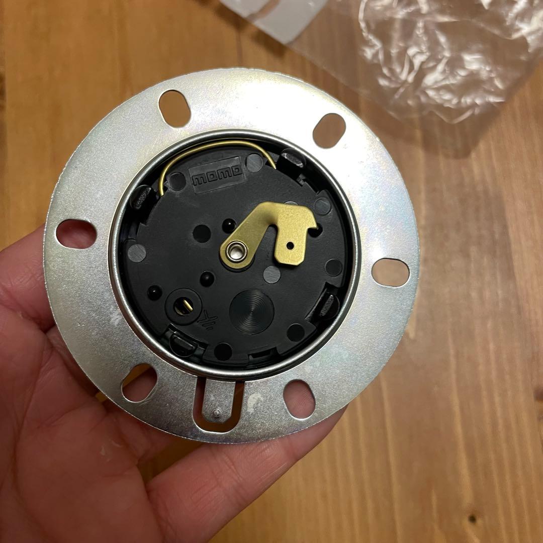 MOMO (モモ) 競技専用ステアリングホイール　 Dシェイプ　ステアリング