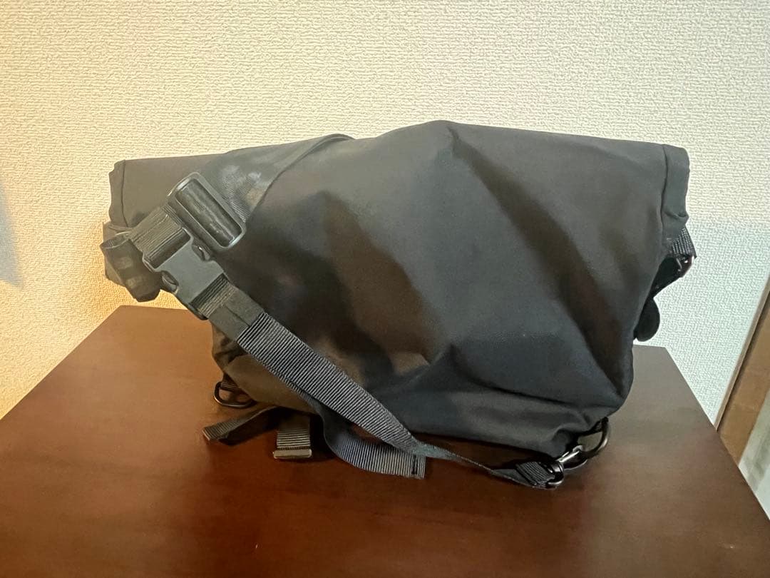 ヨ*シ様 Bagaboo Bags メッセンジャーバッグ 黒