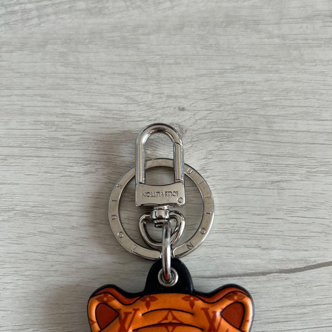 【ピスオ】ルイヴィトン タイガー ポルトクレ モノグラム 正規品 美品