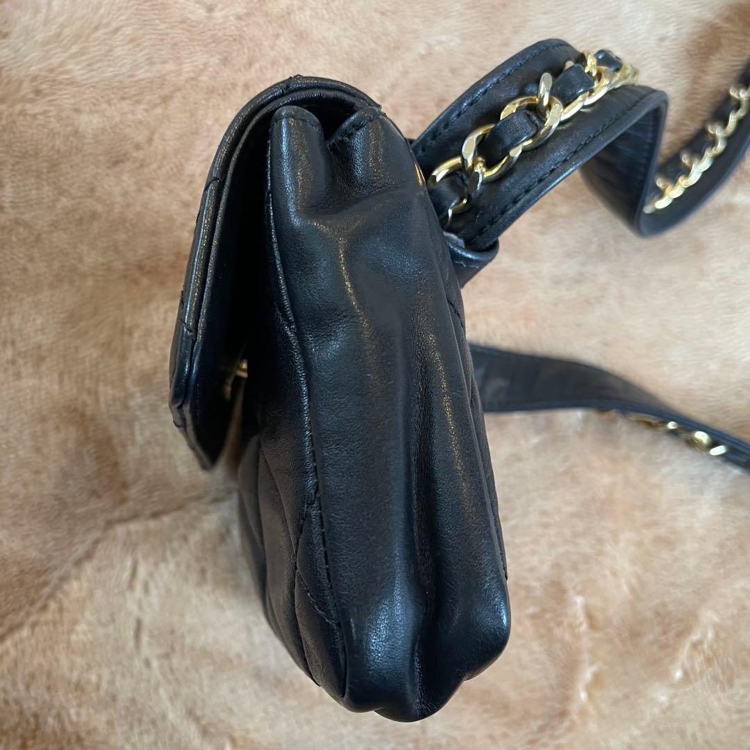 シャネル　マトラッセ　ターンロック　ウエストバッグ　ブラック