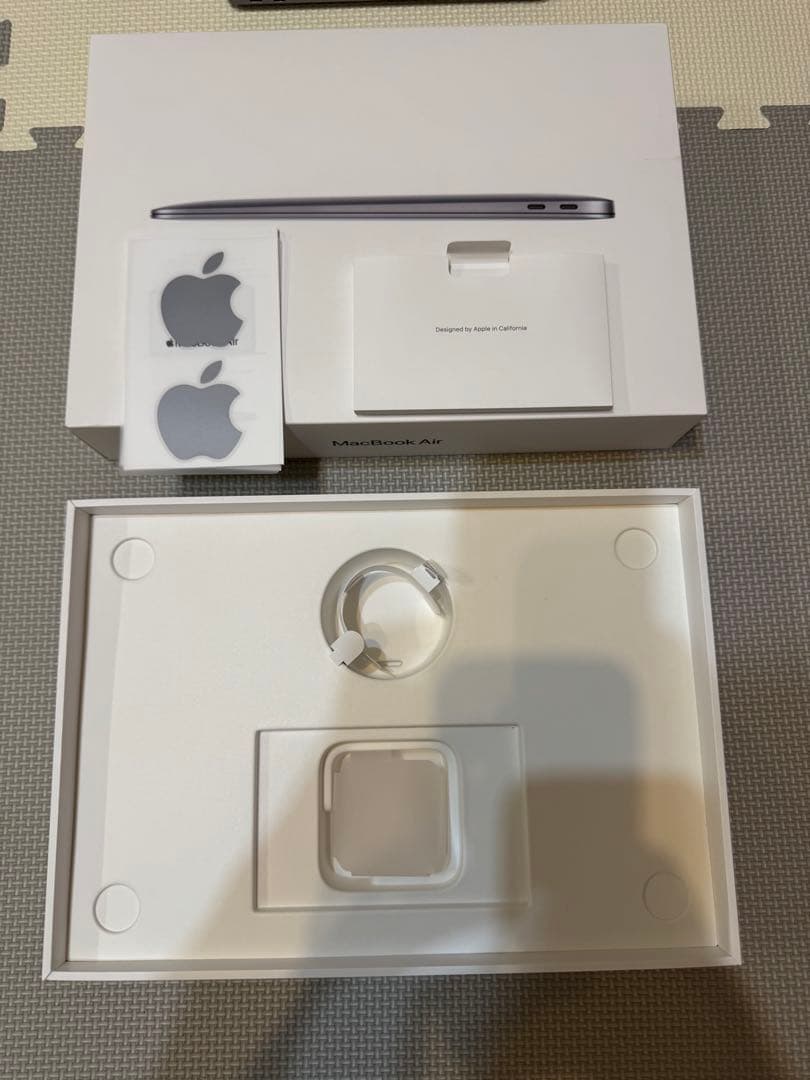 Apple MacBook Air (M1, 2020) 1TB 本体、箱あり