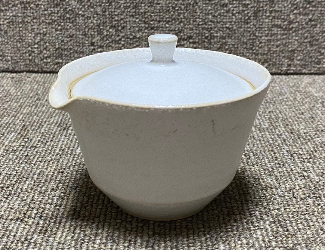 YALI  入れ子茶器 チタン白釉 （紫香xkiwaha)