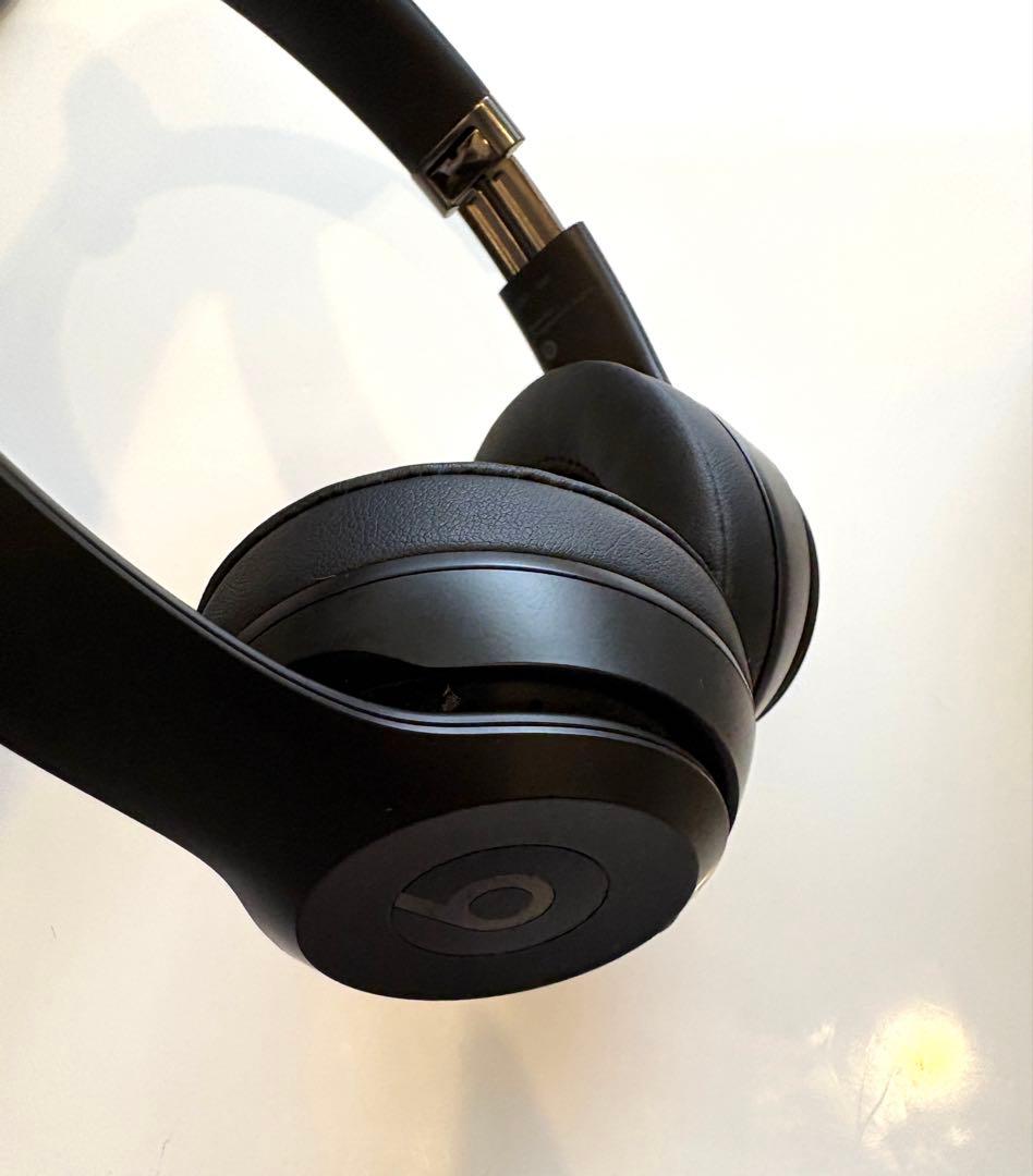 Beats Solo4 ブラック ワイヤレスヘッドホン