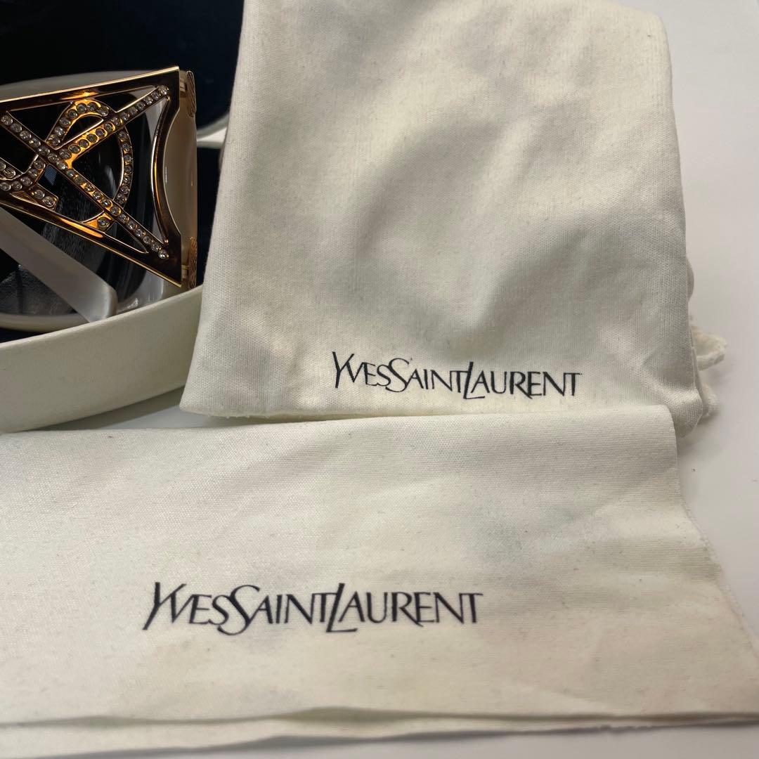 美品♡Saint Laurent ✨イヴサンローラン YSLロゴ　サングラス