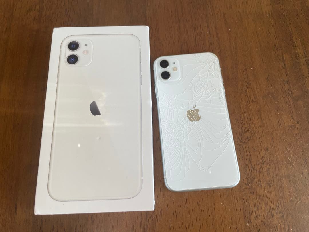 Apple iPhone 11 ホワイト 本体