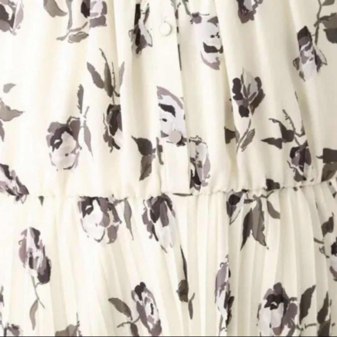 【美品！入学式　セレモニー　ワンピース　M】アンタイトル 花柄　2 アイボリー