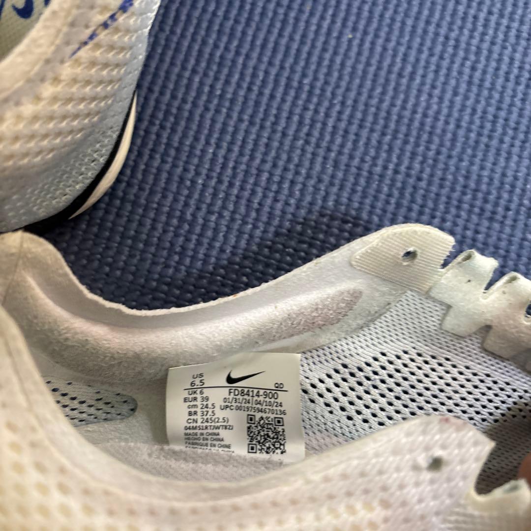 NIKE ドラゴンフライ2　24.5cm