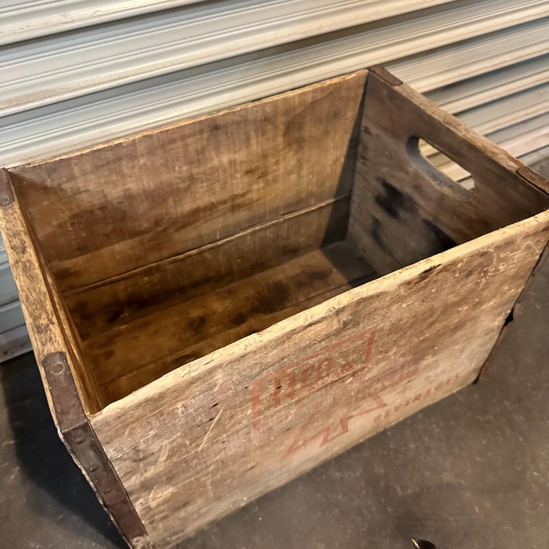 RED A ROW ヴィンテージ木箱 アメリカン雑貨