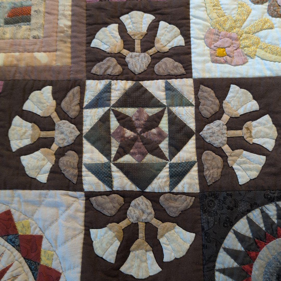 カラフルな手作りキルト