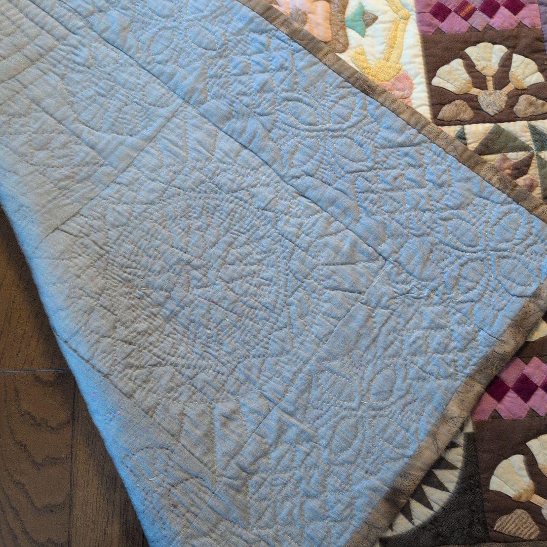 カラフルな手作りキルト