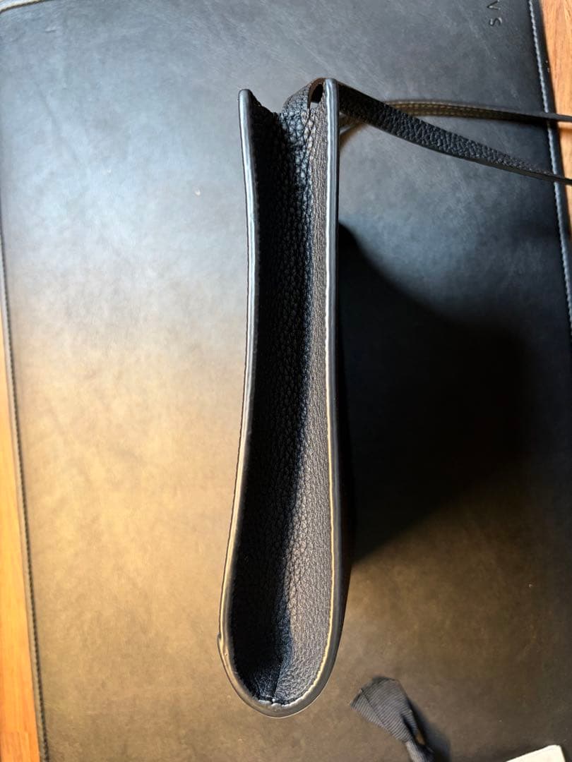 【備品完備/定価7.2万円】BONAVENTURA リアバッグ シュリンクレザー