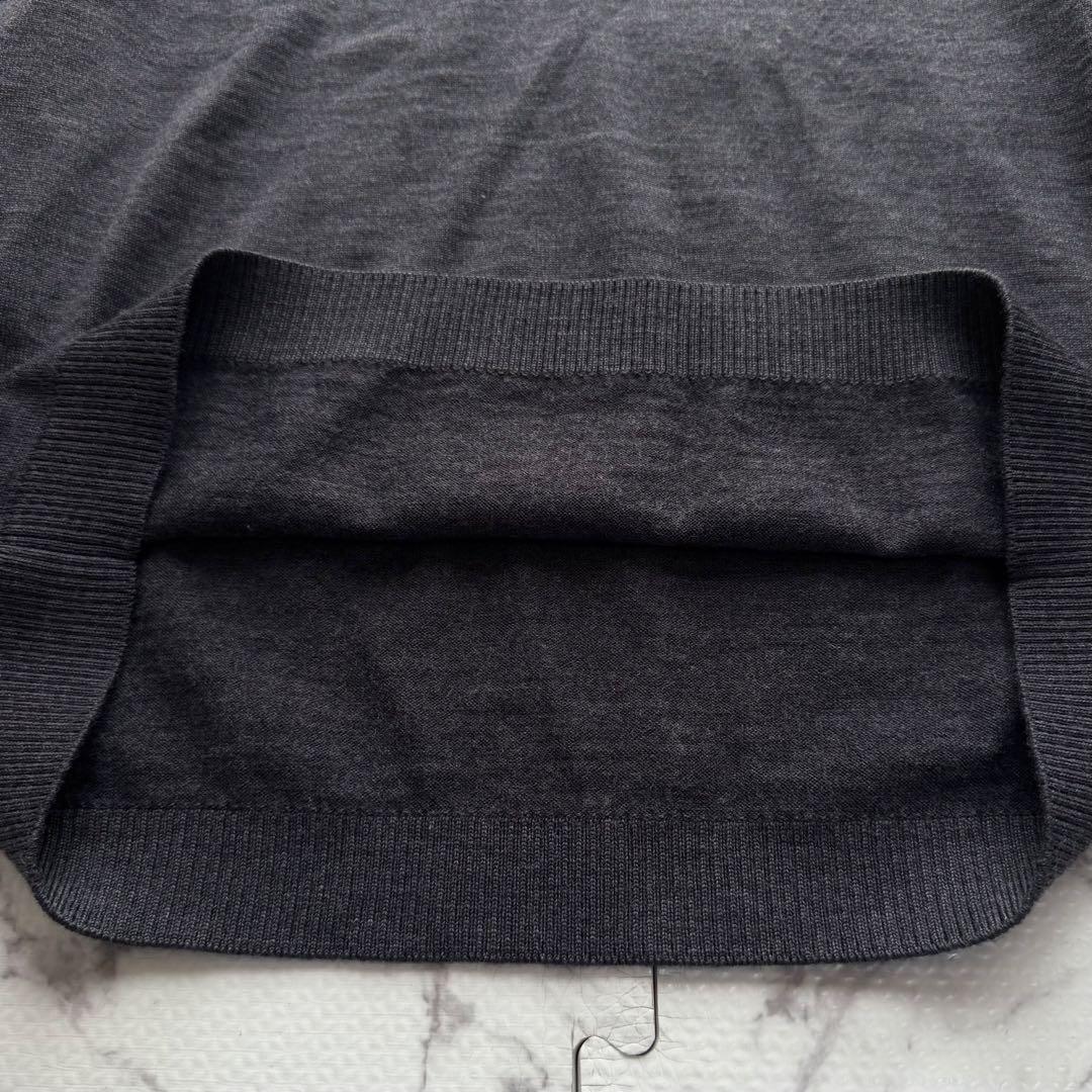 極美品✨19AW GUCCI グッチ BEE刺繍 Vネックニット グレー L