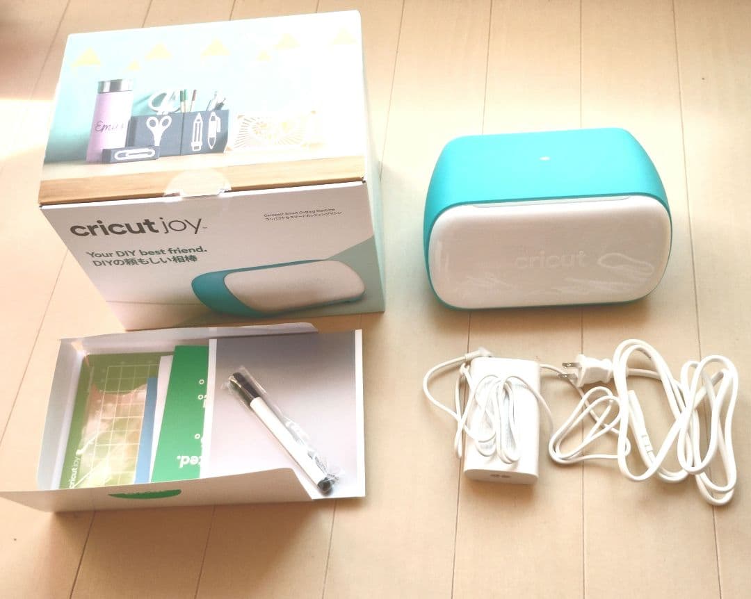 Cricut Joy クリカットジョイ　コンパクトカッティングマシン　美品