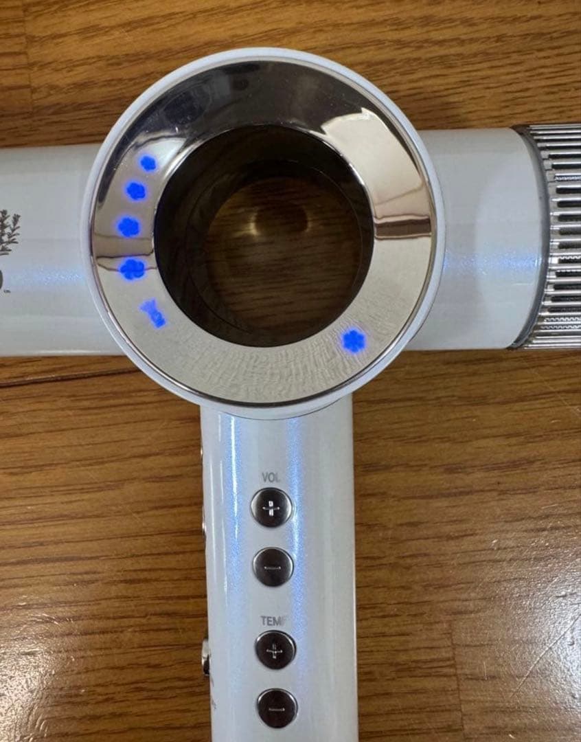 オッジオット ヘアドライヤー ホワイト oggiotto