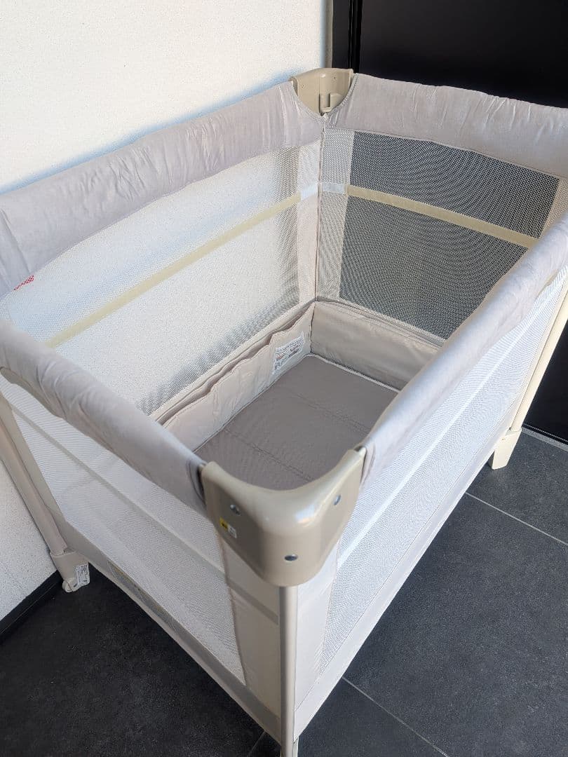 【美品】Aprica　ココネル　エアープラスAB　ホワイトベージュ