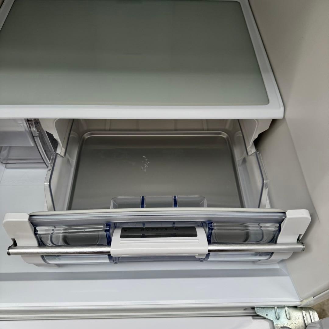 251⭐️2018年製美品★日立　冷蔵庫　大型　3ドア　自動製氷　ガラス扉