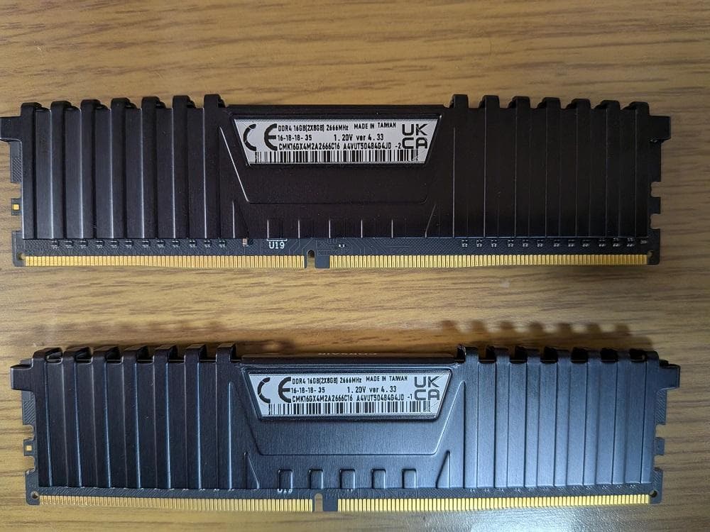 CORSAIR DDR4 2666MHz 16GB(8GBx2枚) ①