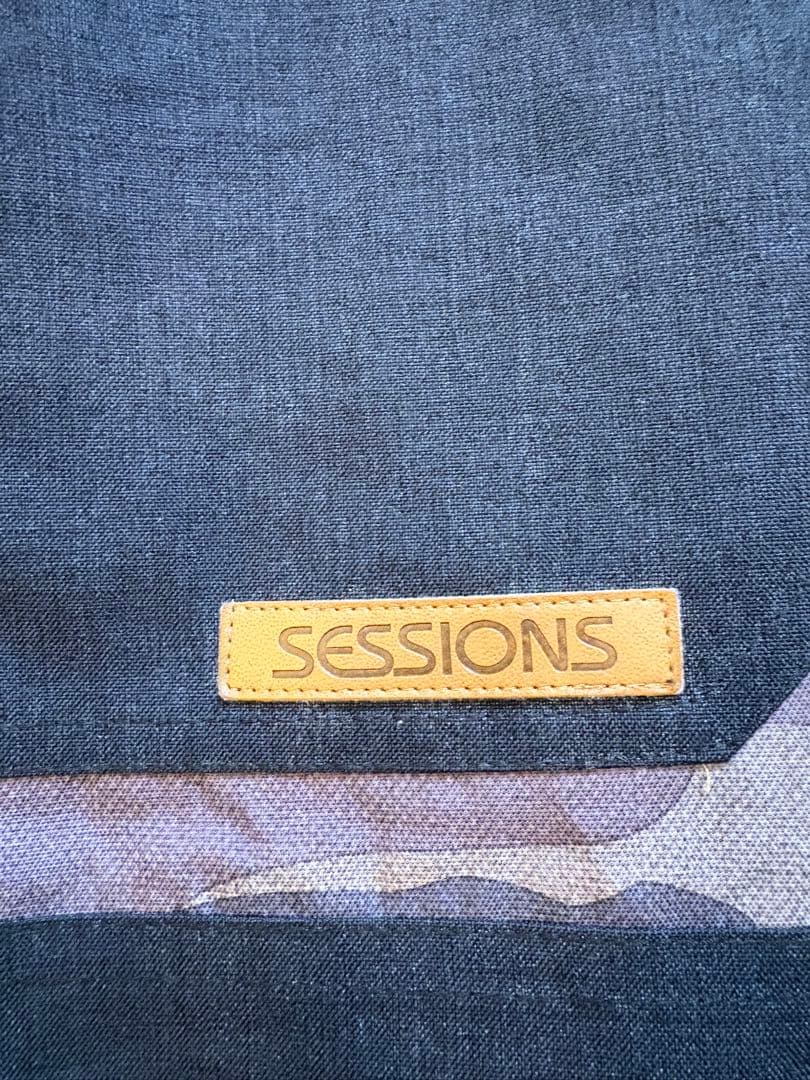 極美品 SESSIONS スキーウェア上下 Mサイズ