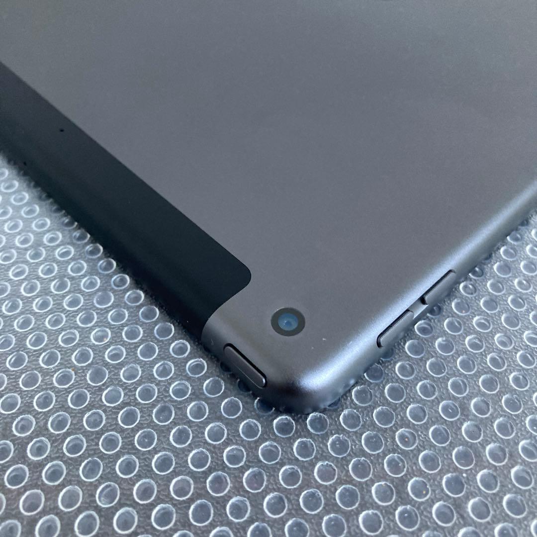 758【早い者勝ち】電池最良好☆iPad8 第8世代 32GB SIMフリー☆