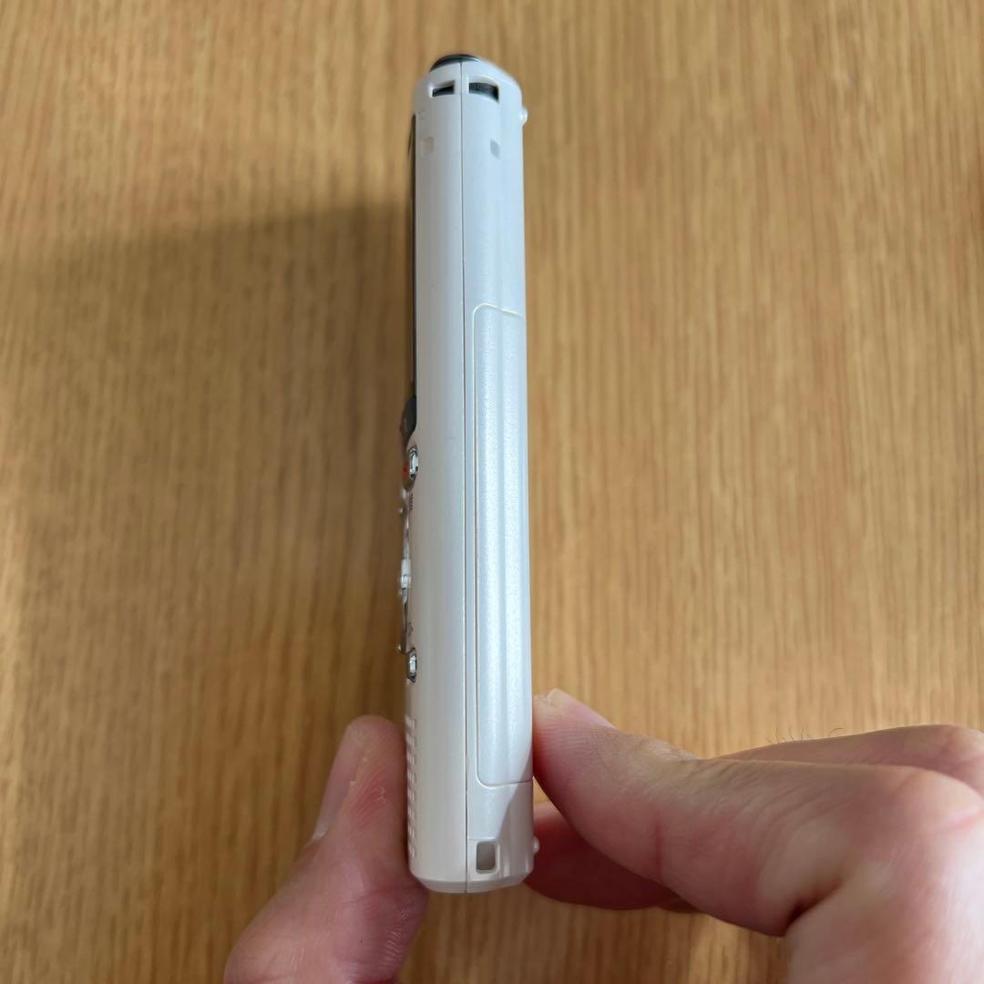 OLYMPUS ボイスレコーダー V-822 （microSD、電池付き）