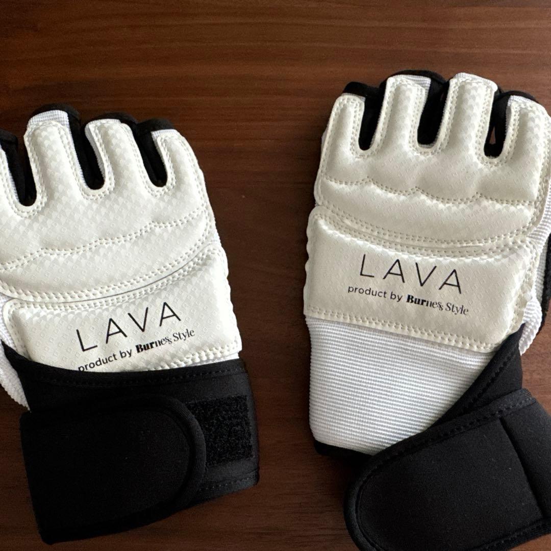 LAVA ボクシンググローブ、ソックス　1度使用