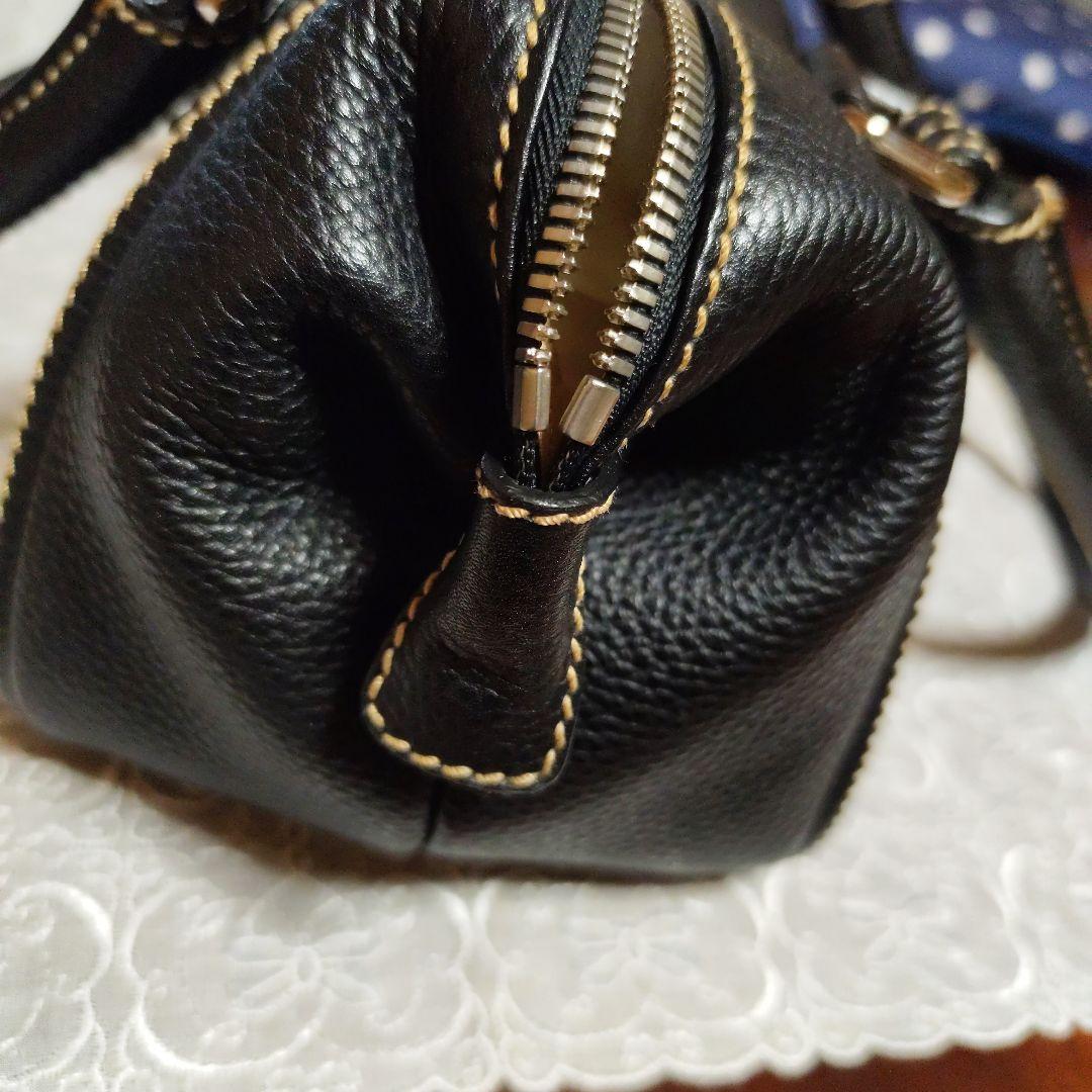 CHANEL ブラックレザー ミニボストン