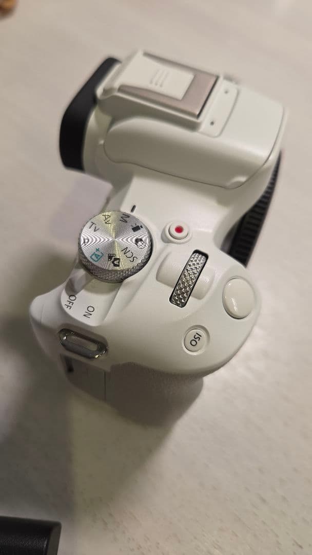 Canon EOS R50 ミラーレスカメラ 本体