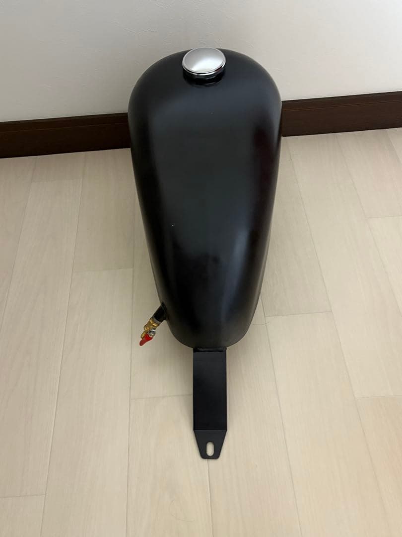 シャドウスラッシャー400用スポーツタンク